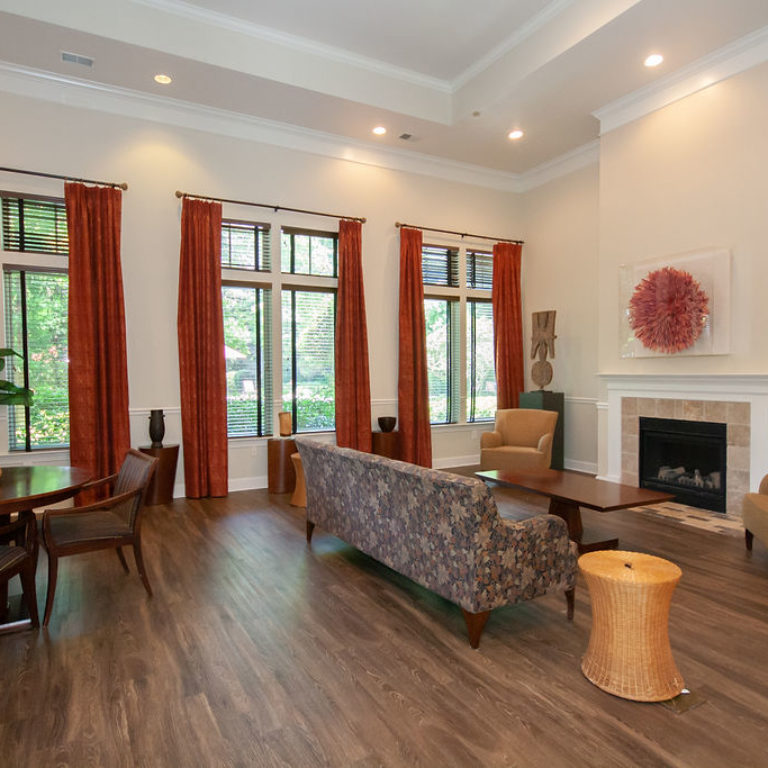 Community room at Columbia Commons - Apartments in Atlanta, GA