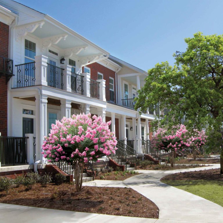 Green areas at Columbia Parc at the Bayou District - New Orleans, LA