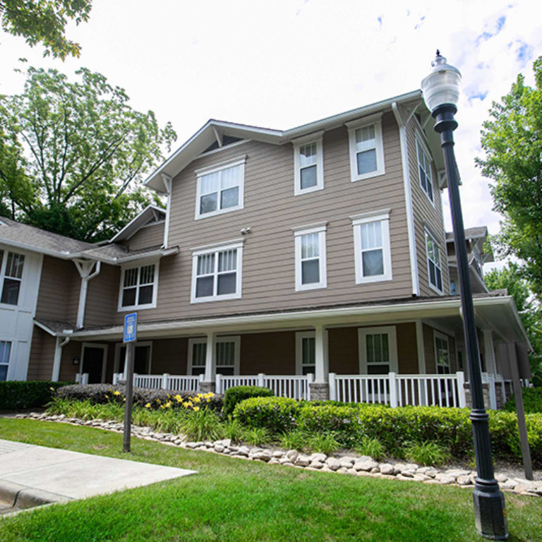 Residence patios at Columbia CitiHomes - Apartments in Atlanta, GA