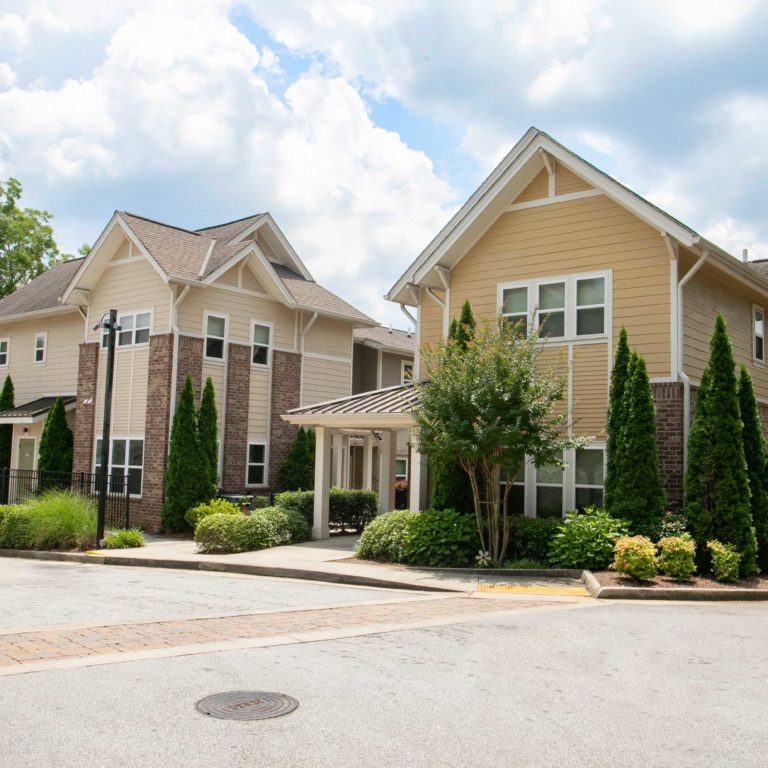 Community view of The Retreat at Edgewood Townhomes - Apartments in Atlanta, GA