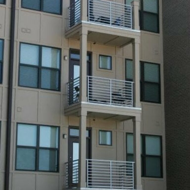 Photo of exterior Balcony at Artist Square Apartments in Atlanta GA