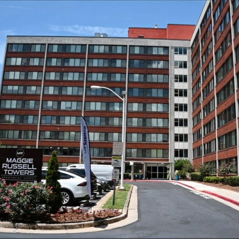 street view of senior apartment in atlanta ga